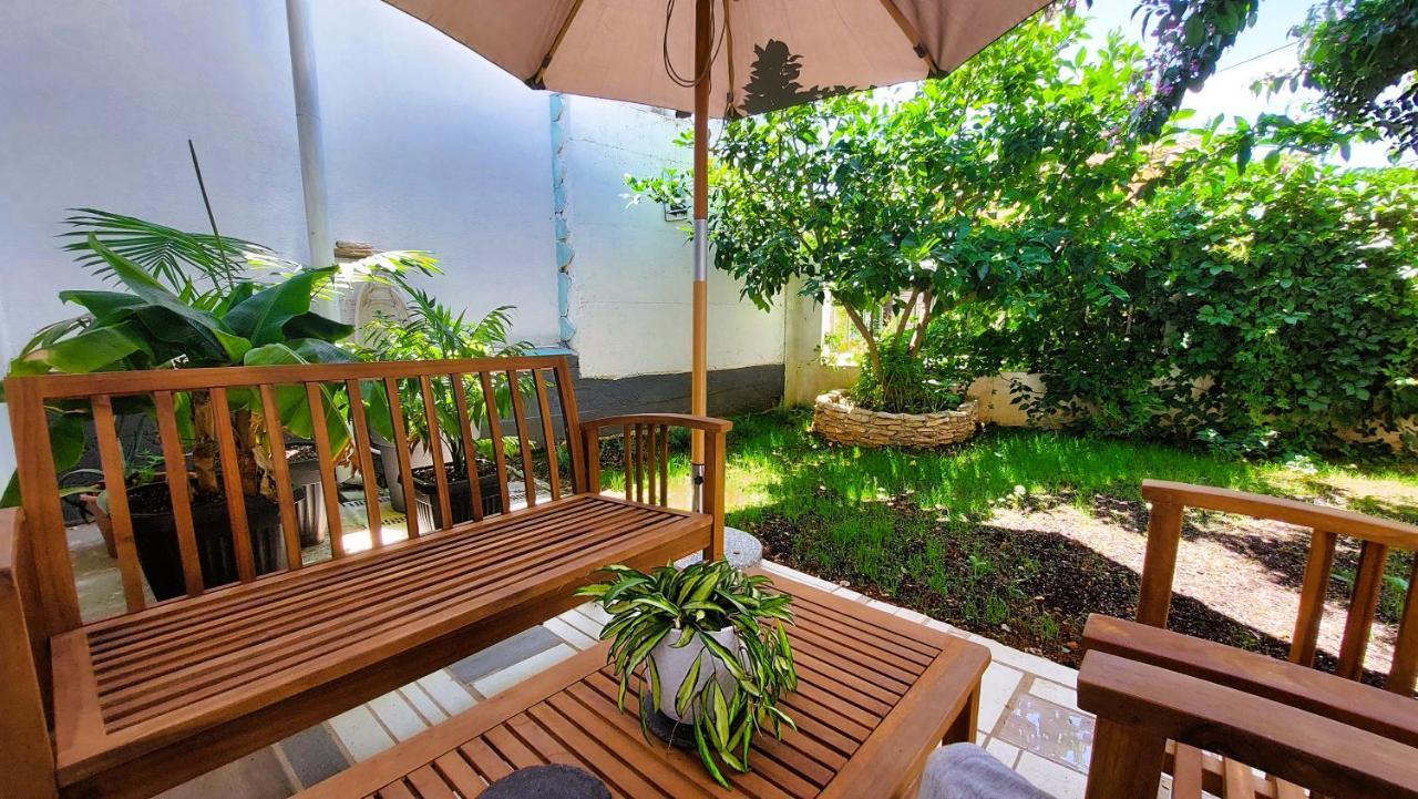 Holiday Home Zora: Family Retreat Near Kamenjak Nature Park Premantura Exterior photo